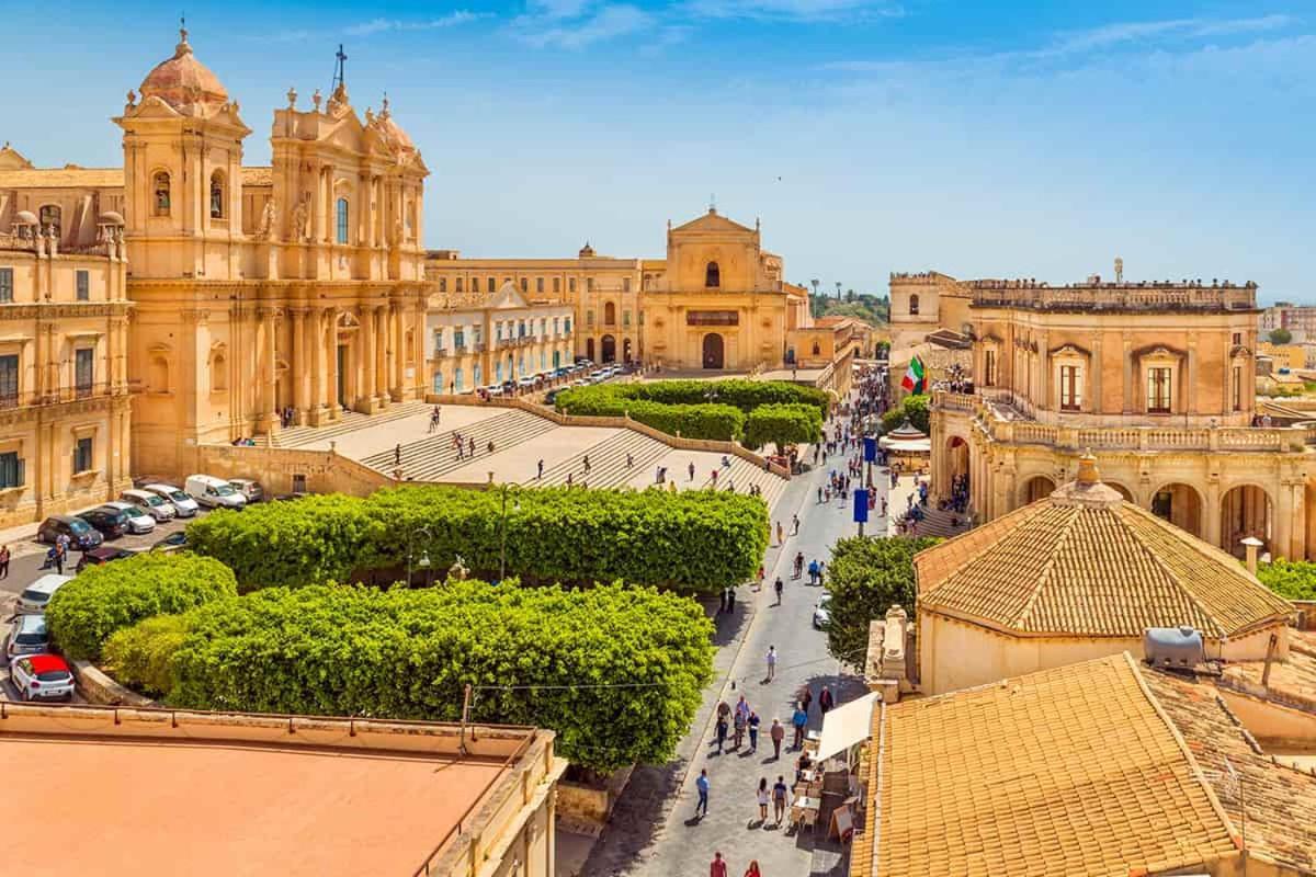 Casa Vacanza Na Zia Agnese Noto Luaran gambar
